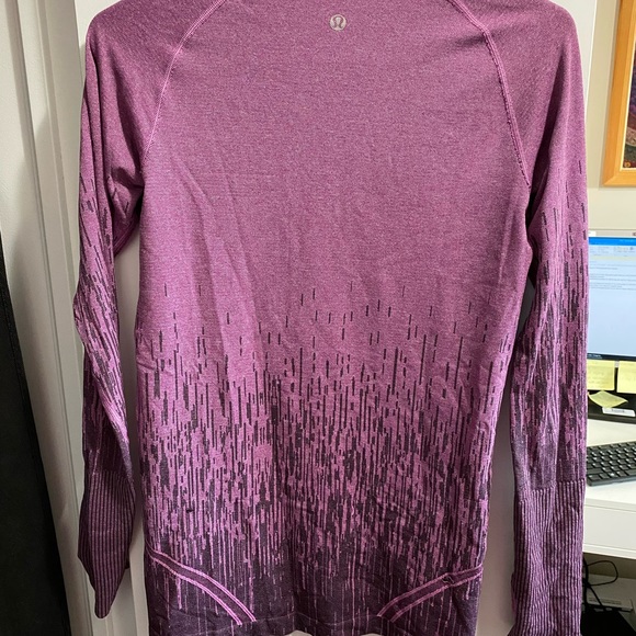 Lululemon swiftly tech long sleeve shirt. - Picture 2 of 2